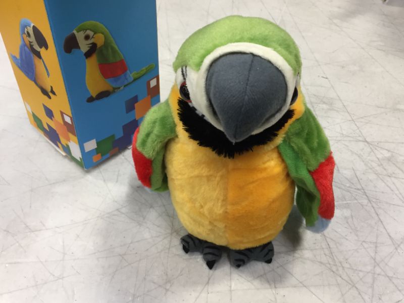 Photo 2 of VINCILEE Talking Parrot Repeat What You Say Mimicry Pet Toy Plush Buddy Parrot for Children Gift,4.3 x 8.7inches( Green)
