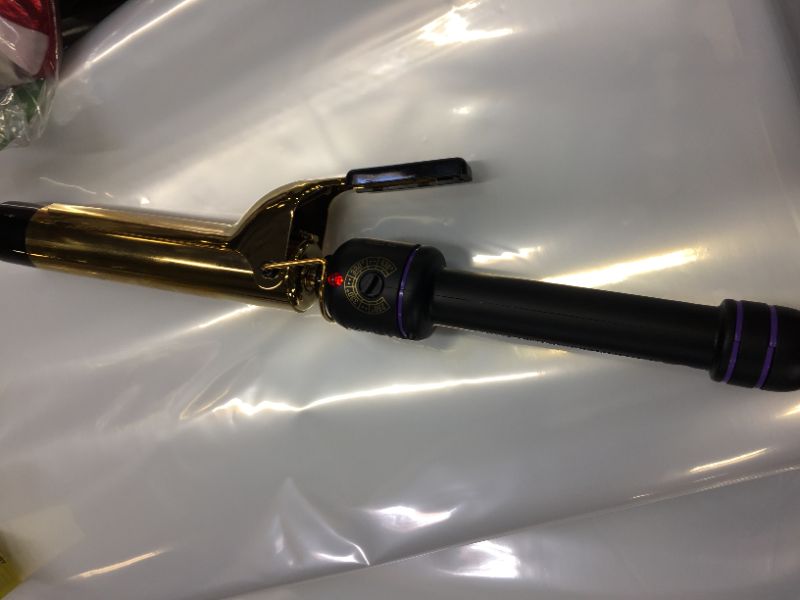 Photo 2 of 1 & 1/4" SIGNATURE STYLES CURLING IRON WAND 