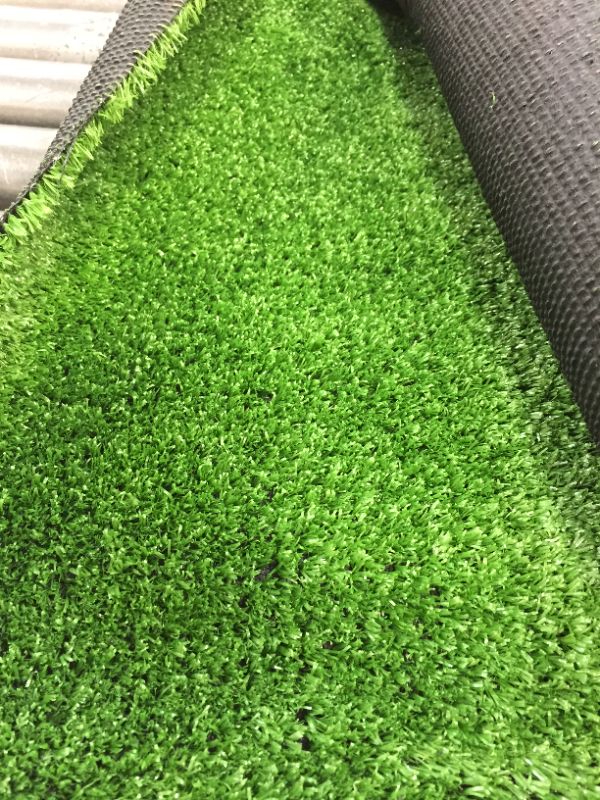 Photo 4 of 10mm 5ft by 5ft Artificial Grass