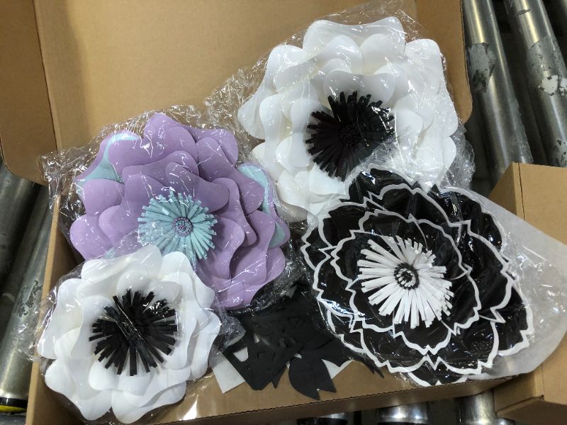 Photo 1 of Artificial flowers 2 boxes 