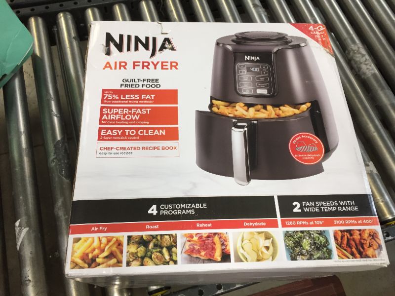 Photo 7 of Ninja 4qt Air Fryer - Black AF101
