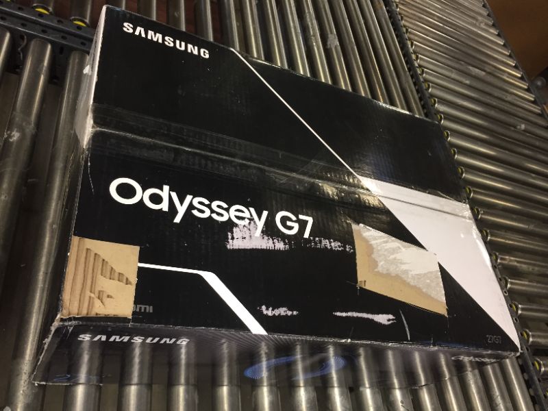 Photo 2 of SAMSUNG Odyssey G7 Series 27-Inch WQHD (2560x1440) Gaming Monitor, 240Hz, Curved, 1ms, HDMI, G-Sync, FreeSync Premium Pro (LC27G75TQSNXZA)