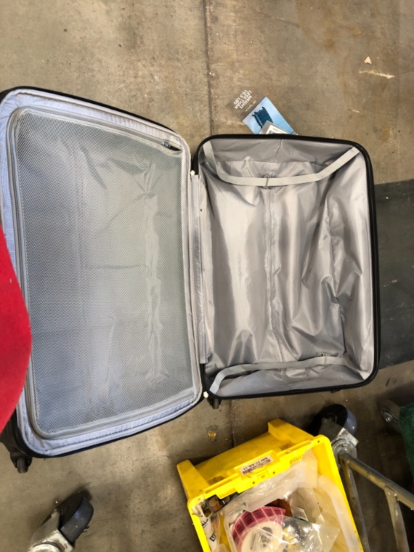 Photo 6 of Samsonite Omni PC Hardside Expandable Luggage with Spinner Wheels 28"
AS IS USED, MINOR COSMETIC WEAR FROM PREVIOUS USE, DAMAGED WHEEL, WILL NEED TO REPLACE, PLEASER REFER TO PHOTOS 