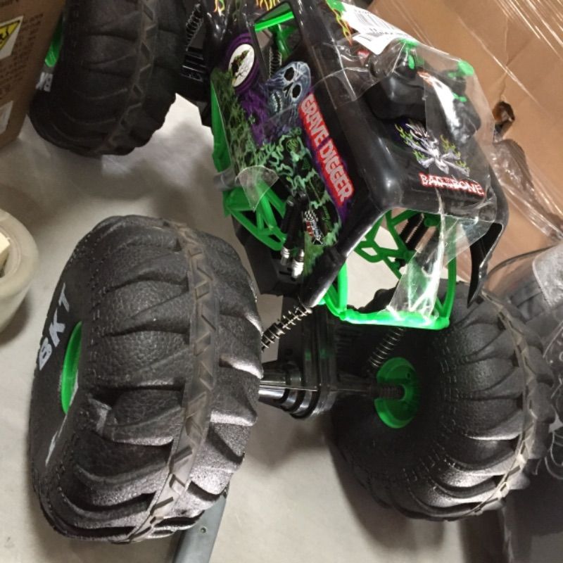 Photo 4 of Monster Jam, Official Mega Grave Digger All-Terrain Remote Control