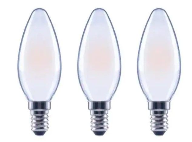 Photo 1 of 60-Watt Equivalent B11 Dimmable ENERGY STAR Frosted Glass Filament Vintage Edison LED Light Bulb Bright White (3-Pack)
4 pack box