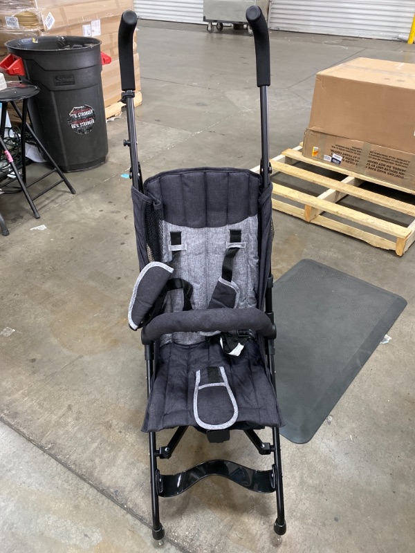 Photo 1 of Dream On Me Vista Moonwalk Stroller | Lightweight Infant Stroller with Compact Fold | Multi-Position Recline | Canopy with Sun Visor | Perfect for Traveling & Theme Parks, Black
AS IS USED 