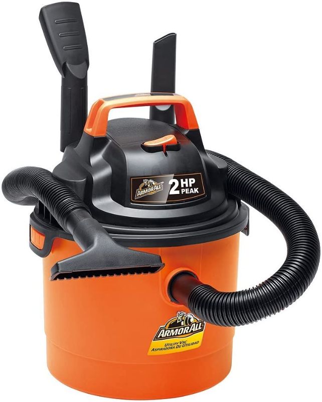 Photo 1 of Armor All - 2.5 Gallon 2 HP 1-1/4" Hose, Portable Wall Mountable Wet/Dry Utility Vac (VOM205P0901)
AS IS USED