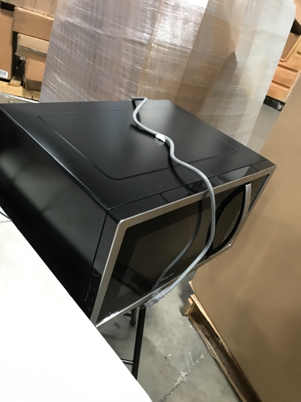 Photo 5 of 1.6 cu. ft. Countertop Microwave in Stainless steel with Gray Cavity
