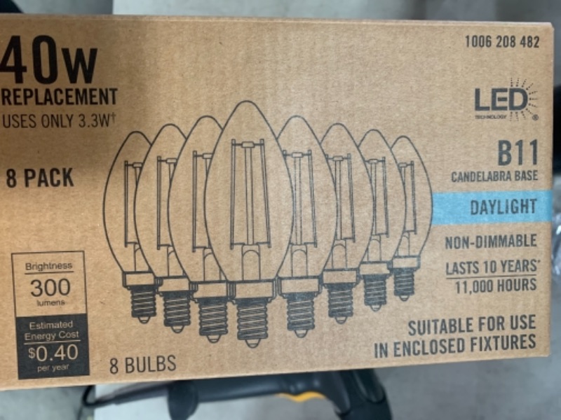 Photo 2 of 40-Watt Equivalent B11 Non-Dimmable Clear Glass Filament Vintage Edison LED Light Bulb Daylight (8-Pack)
