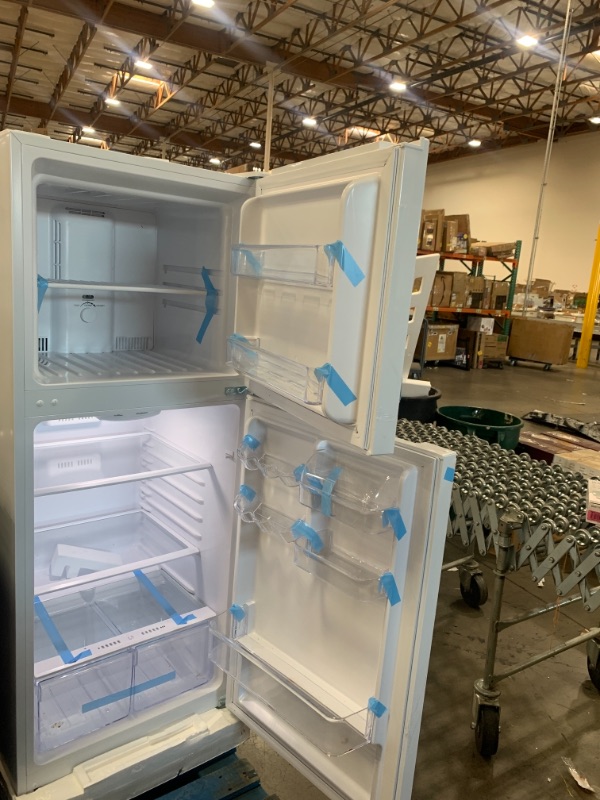 Photo 5 of 10.1 cu. ft. Top Freezer Refrigerator in White
