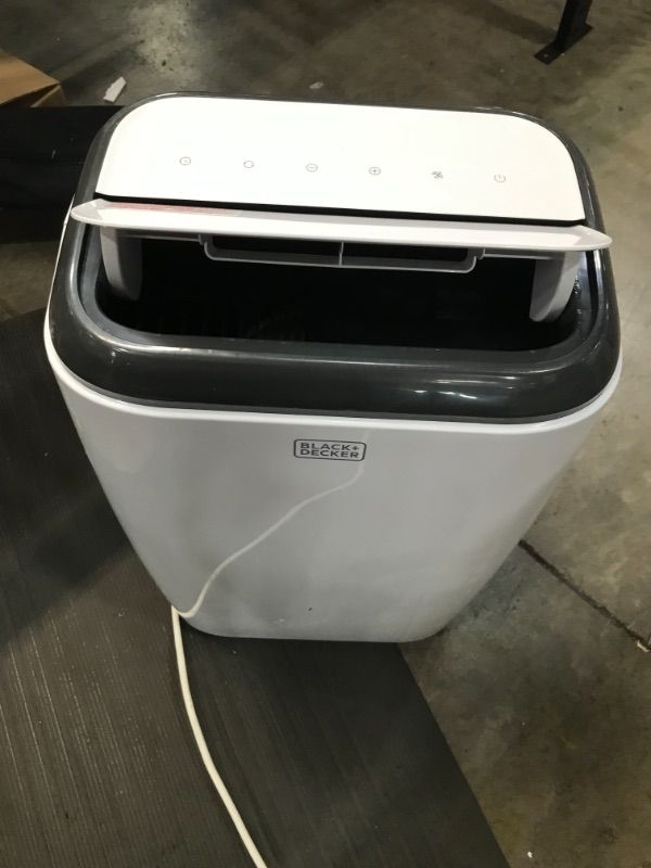 Photo 3 of ***NOT FUNCTIONAL PARTS ONLY** BLACK+DECKER BPP08HWTB Portable Air Conditioner with Heat and Remote Control, 8,000 BTU SACC/CEC (12,000 BTU ASHRAE), Cools Up to 350 Square Feet, White
