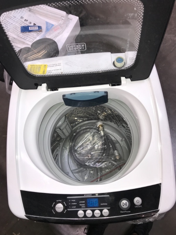 Photo 5 of BLACK & DECKER BPWM09W Portable Washer
