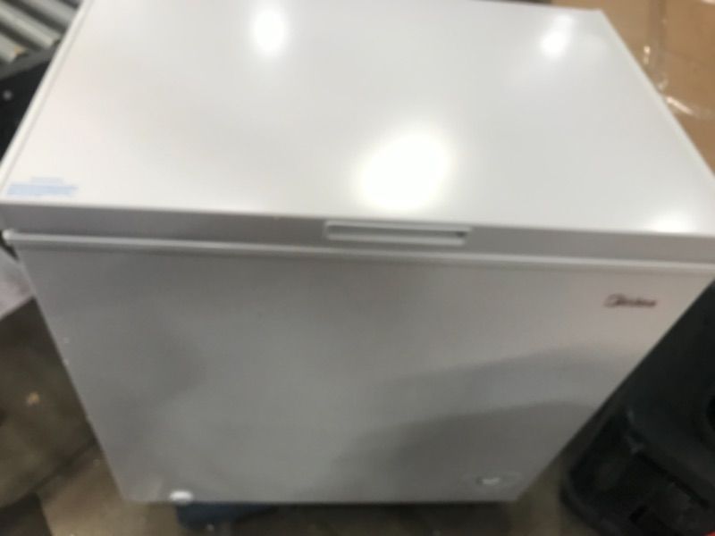 Photo 4 of Chest Freezer, 7.0 Cubic Feet, White
MRC070S0AWW