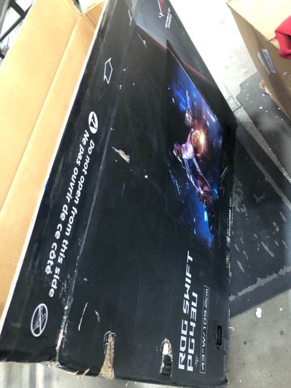 Photo 1 of ASUS ROG Swift PG43UQ 43” 4K HDR DSC Gaming Monitor 144Hz