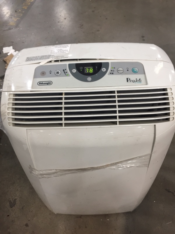 Photo 2 of De'Longhi Pinguino 6,700 BTU (11,500 BTU ASHRAE) 115-Volt Portable Air Conditioner with Remote, White, Factory Reconditioned

//TESTED AND FUNCTIONAL, MAJOR COSMETIC DAMAGE 
