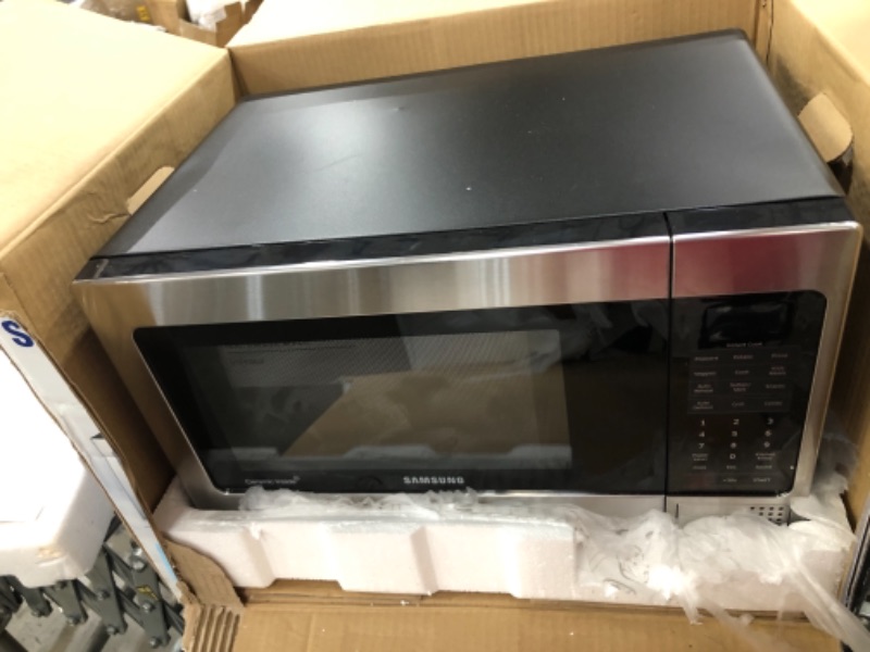 Photo 3 of 1.1 Cu. Ft. Countertop Microwave with Grilling Element