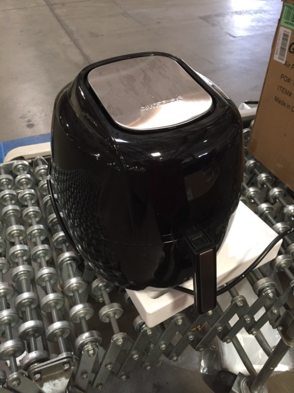 Photo 2 of 8-in-1 5.8 Qt. Black Electric Air Fryer with Recipe Book