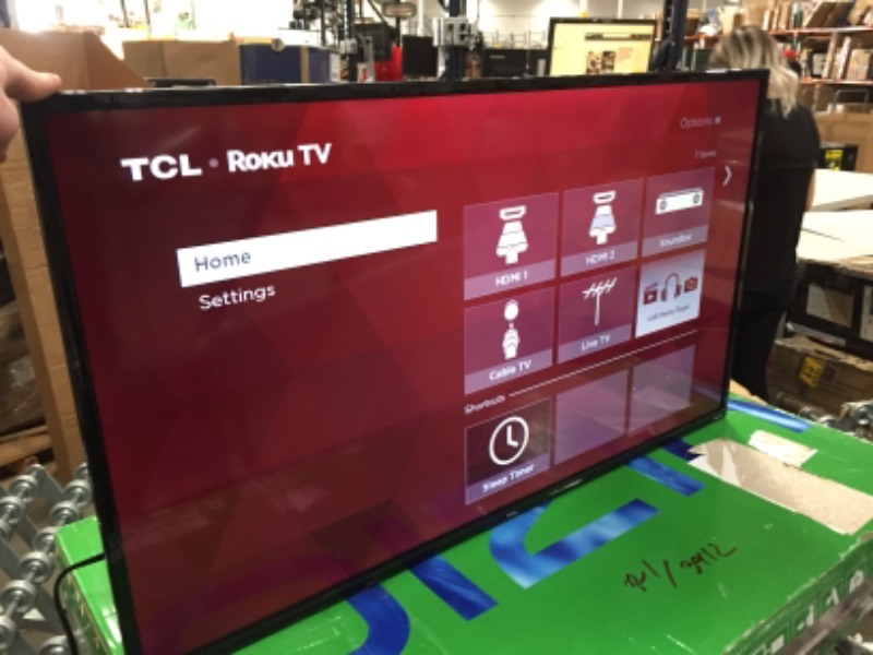 Photo 2 of TCL 40-inch 1080p Smart LED Roku TV - 40S325, 2019 Model , Black TESTED AND FUNCTIONS