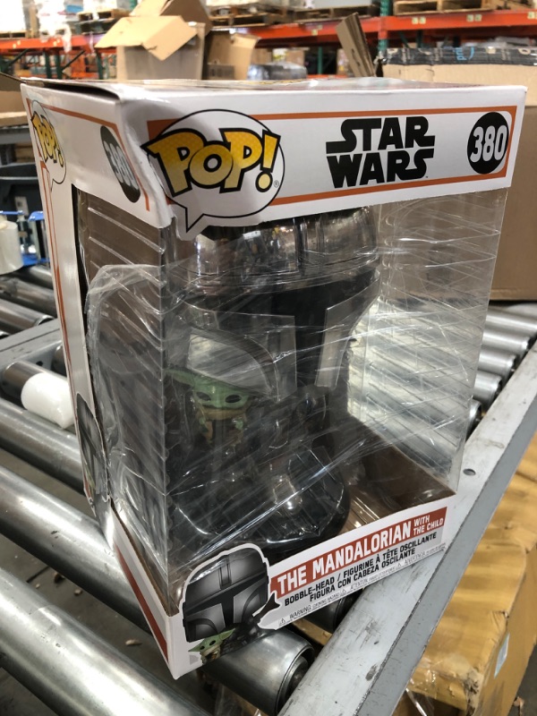 Photo 2 of Funko POP! Star Wars: The Mandalorian - 10" Mandalorian w/The Child
