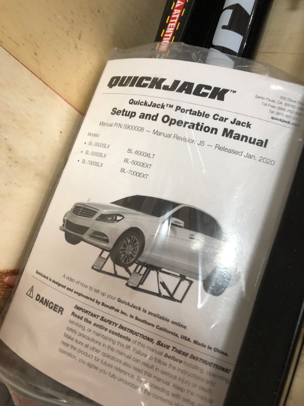 Photo 4 of **INCOMPLETE BOX 1/3** QuickJack BL-5000SLX-AC-11 - Quickjack BL-5000SLX Car Lift has a hydraulic leak
