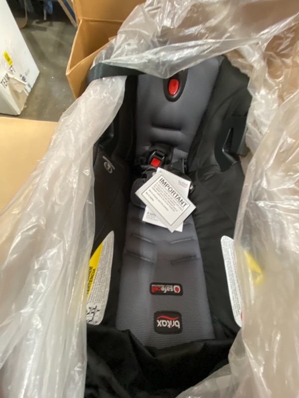 Photo 2 of Britax B-Lively and B-Safe Gen2 Travel System, Eclipse Black SafeWash
