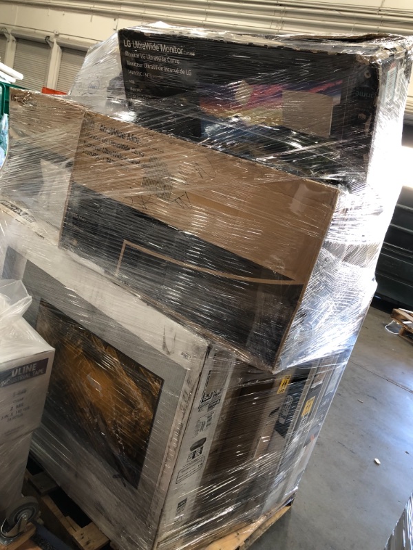 Photo 3 of PALLET OF ASSORTED MONITORS AND TVS// DAMAGED OR NONFUNCTIONAL//SOLD AS IS//NONREFUNDABLE