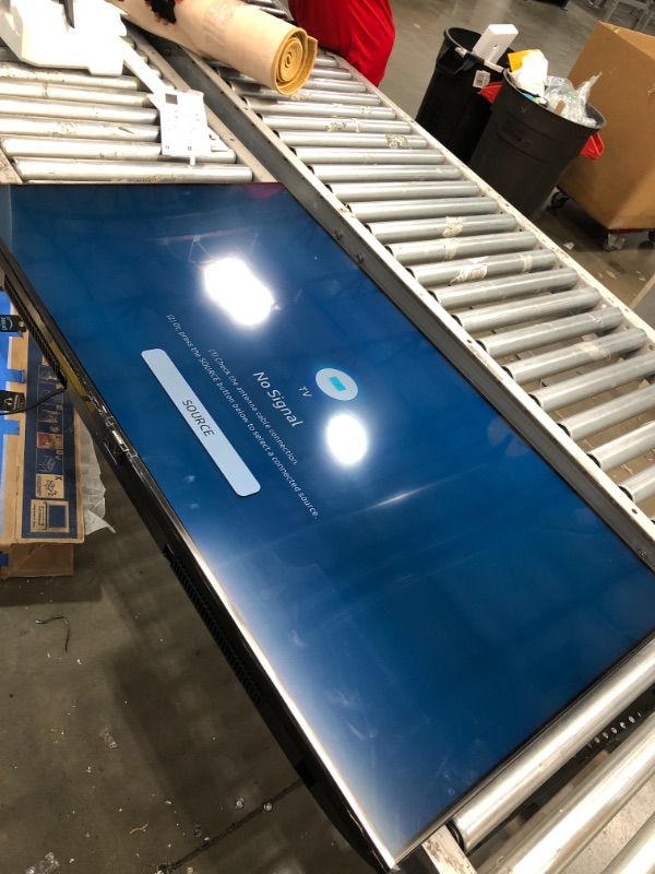 Photo 1 of SAMSUNG 50-inch Class Crystal UHD TU-8000 Series - 4K UHD HDR Smart TV with Alexa Built-in (UN50TU8000FXZA, 2020 Model)
