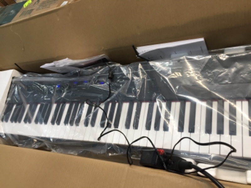 Photo 4 of Alesis Recital , 88-Key Beginner Digital Piano with Full-Size Semi-Weighted Keys