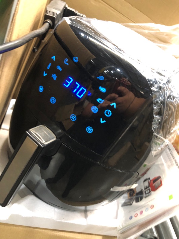 Photo 2 of 8-in-1 5.8 Qt. Black Electric Air Fryer with Recipe Book