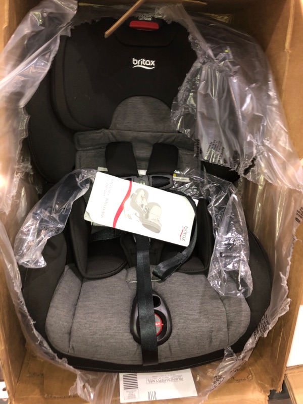 Photo 3 of Britax® Grow With You ClickTight® Harness-2-Booster Car Seat
