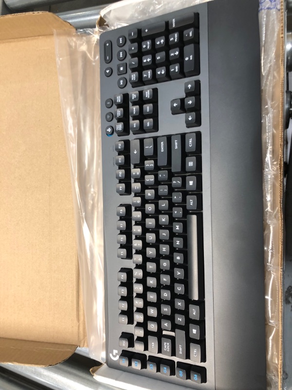 Photo 3 of Logitech G613 LIGHTSPEED Wireless Mechanical Gaming Keyboard, Multihost 2.4 GHz + Blutooth Connectivity - Black
