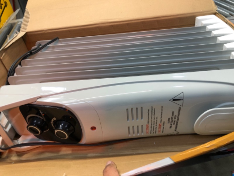 Photo 3 of Comfort Zone 1,500-Watt White Electric Oil-Filled Radiator Space Heater with Silent Operation