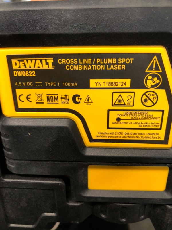 Photo 5 of DEWALT DW0822 CROSS LINE AND PLUMB SPOTS LASER