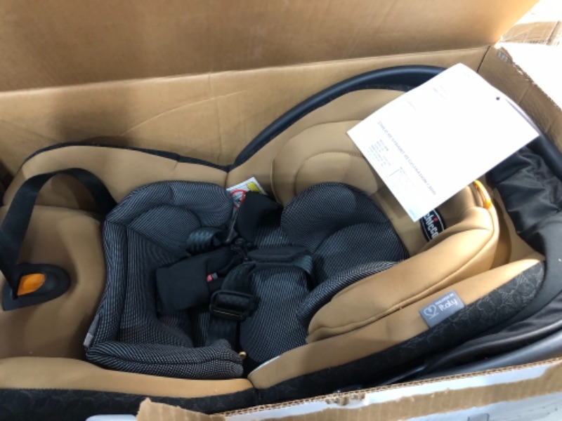 Photo 3 of Chicco Fit2 Infant & Toddler Car Seat - Cienna, Black/Tan, 28x17x16 Inch (Pack of 1)
