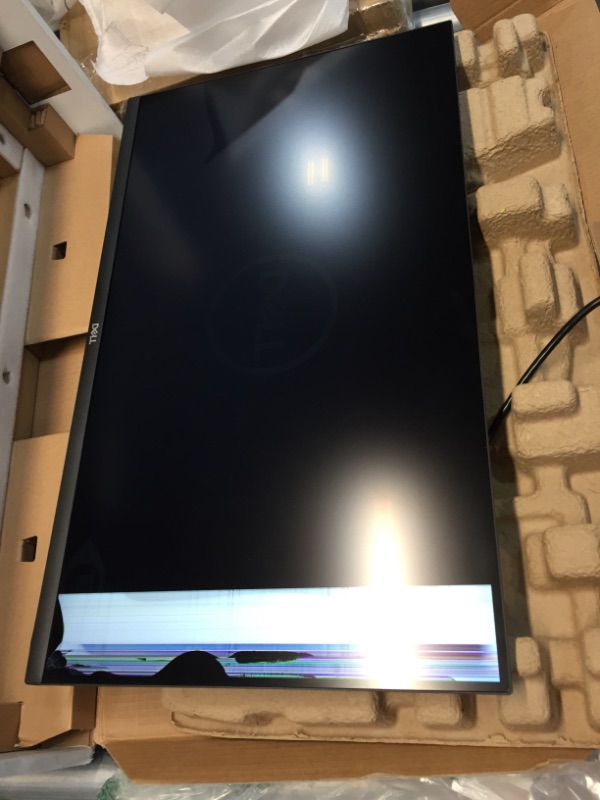 Photo 3 of Dell 27 4K UHD Monitor - S2721Q
