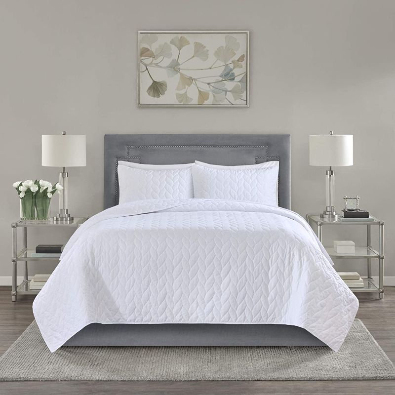 Photo 1 of 
Madison Park Noel Coverlet Set, King/Cal King(104"x94"), Leaf Geo White
Size:King/Cal King(104"x94")
Color:Leaf Geo White