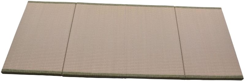 Photo 1 of apanese Traditional Tatami Mat/Futon Mattress Firm and Comfortable 35.4"x78.7"x1.2" Green/Natural Rush Grass/Folds Easily Great for Bed/Meditation Space/Yoga/Zen Room/Japanese Tearoom