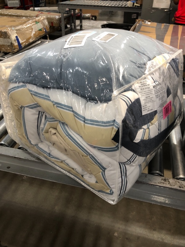 Photo 1 of Amazon Basics 5-Piece Lightweight Microfiber Bed-In-A-Bag Comforter Bedding Set - Twin/Twin XL