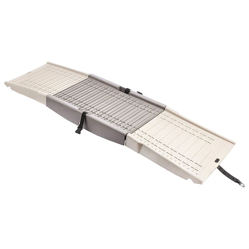 Photo 1 of Amazon Basics Plastic Pet Ramp
