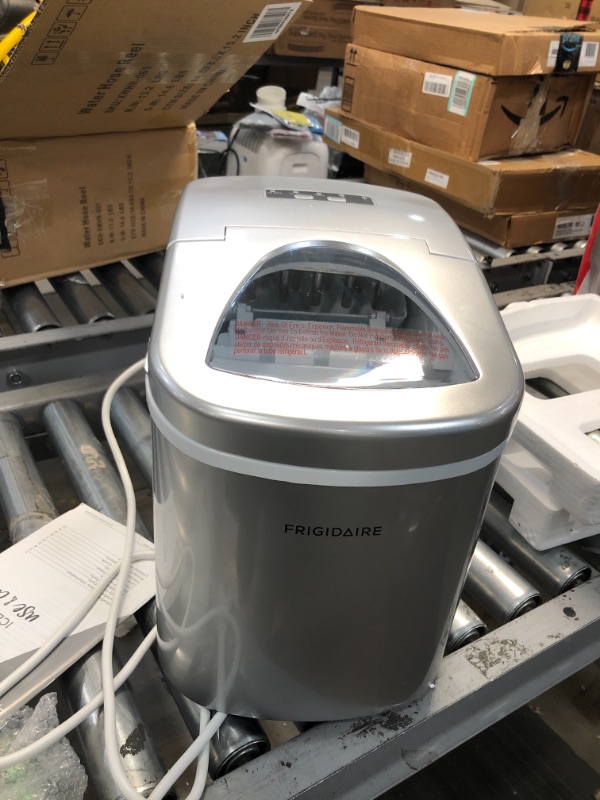 Photo 1 of Frigidaire EFIC108SILRW / EFIC108-SIL-RW / EFIC108-SIL-RW Countertop Ice Maker - Silver (Renewed)
