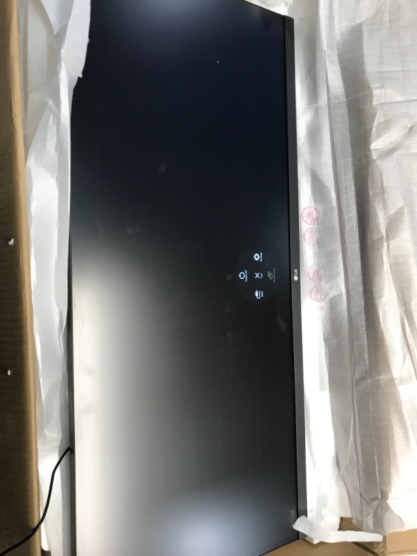 Photo 1 of LG 34WN750-B Monitor 34" 21:9 WQHD (3440 x 1440) IPS Display, AMD FreeSync, Dual Controller, OnScreen Control, 3-Side Borderless Design - Black
