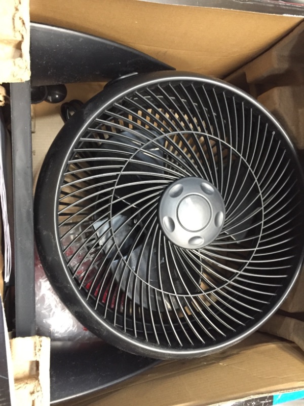 Photo 2 of Honeywell HT-908 Turbo Force Air Circulator Fan, 10 inch, Black
BROKEN OFF BASE.