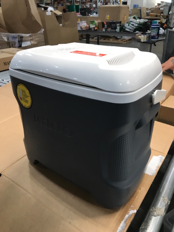 Photo 2 of ***PARTS ONLY*** Igloo 28 Quart Iceless Thermoelectric 12 Volt Portable Ice Chest Beverage Cooler, Silver
