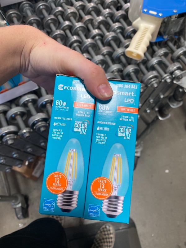 Photo 3 of 60-Watt Equivalent B11 Dimmable Blunt Tip Candle Clear Glass Filament LED Vintage Edison Light Bulb SOFT WHITE (3-Pack)
(2 BOXES, 6 LIGHT BULBS) 