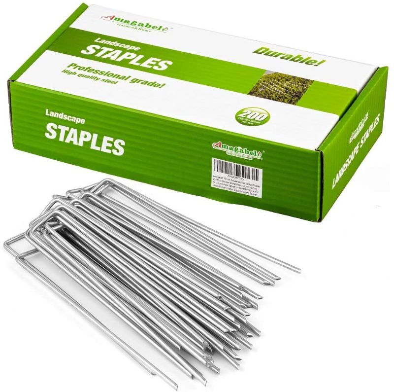 Photo 1 of Amagabeli 6 Inch Galvanized Landscape Staples 200 Pack 11 Gauge Garden Stakes Heavy-Duty Sod Pins Anti-Rust Fence Stakes for Weed Barrier Fabric Ground Cover Dripper Irrigation Tubing Soaker Hose
