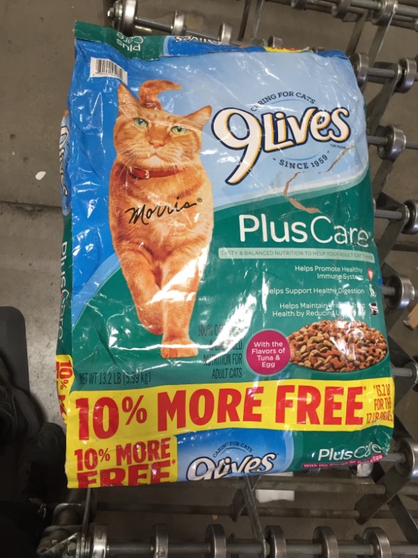 Photo 2 of ***BEST BY 05/28/22*** 9Lives Plus Care Dry Cat Food, 13.2 lb