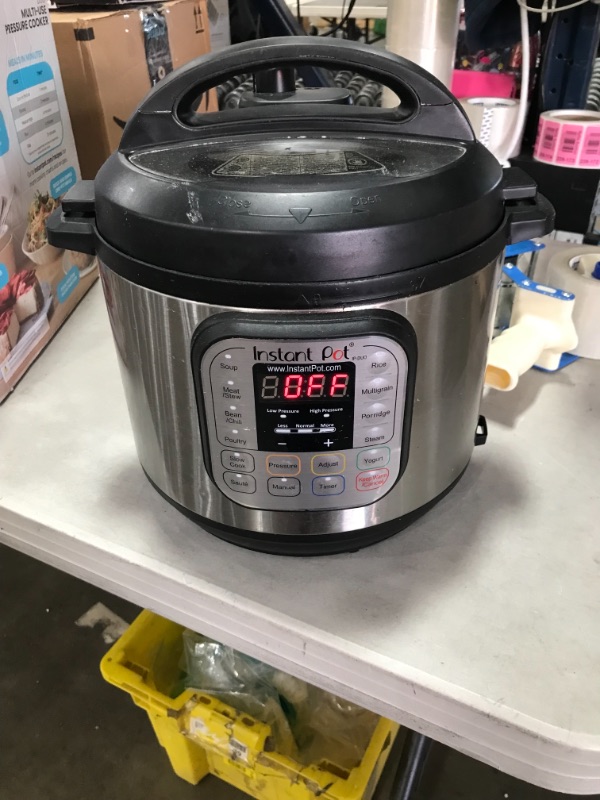 Photo 2 of *USED*
Instant Pot Duo 7-in-1 Electric Pressure Cooker, Slow Cooker, Rice Cooker, Steamer, Sauté, Yogurt Maker, Warmer & Sterilizer, 6 Quart, Stainless Steel/Black
