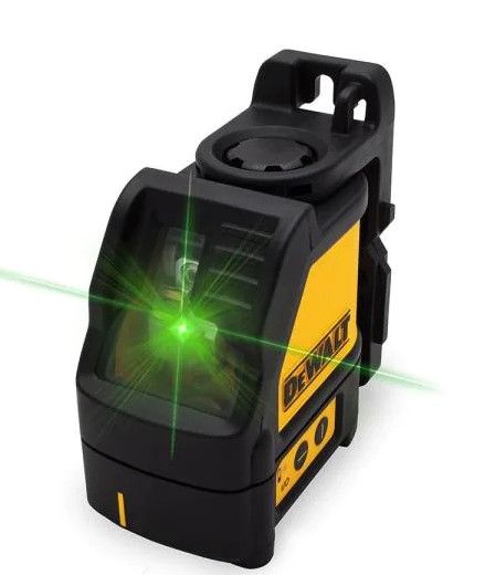 Photo 1 of 165 ft. Green Self-Leveling Cross Line Laser Level with (3) AAA Batteries & Case
