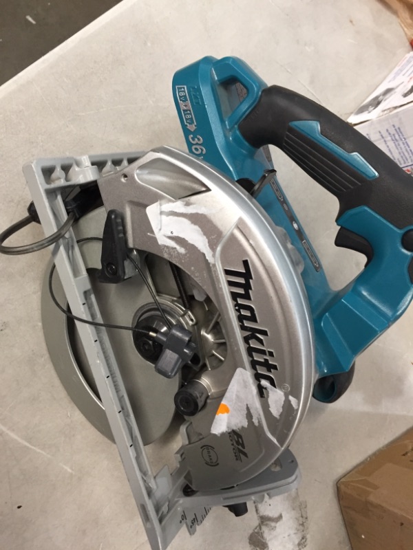 Photo 3 of 18-Volt X2 LXT Lithium-Ion (36-Volt) 7-1/4 in. Brushless Cordless Circular Saw (Tool-Only)
