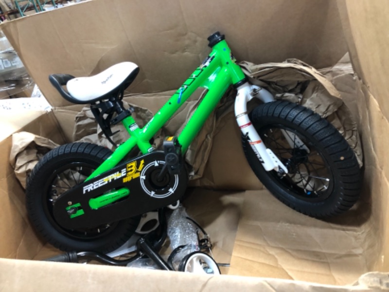 Photo 2 of 
RoyalBaby Kids Bike Boys Girls Freestyle Bicycle 12Inch with Training Wheels, Green
Color:Green
Style:12 Inch With Training Wheels